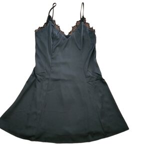 SLIP DRESS WITH LACE TRIM  AROUND SWEETHEART NECKLINE